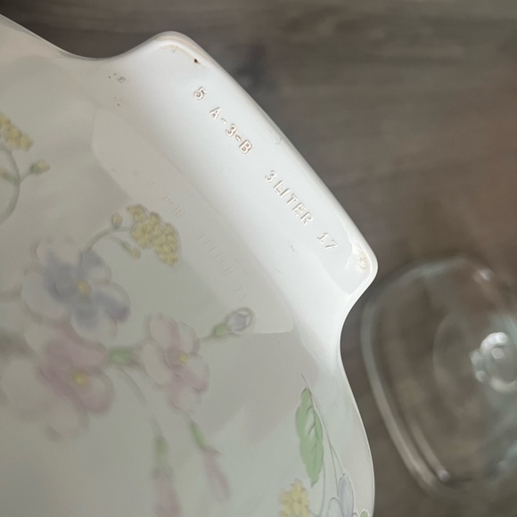 Vintage Corningware Pastel Boquet White Floral Casserole Dish Lid A-3-B 3 Liter - Picture 6 of 7